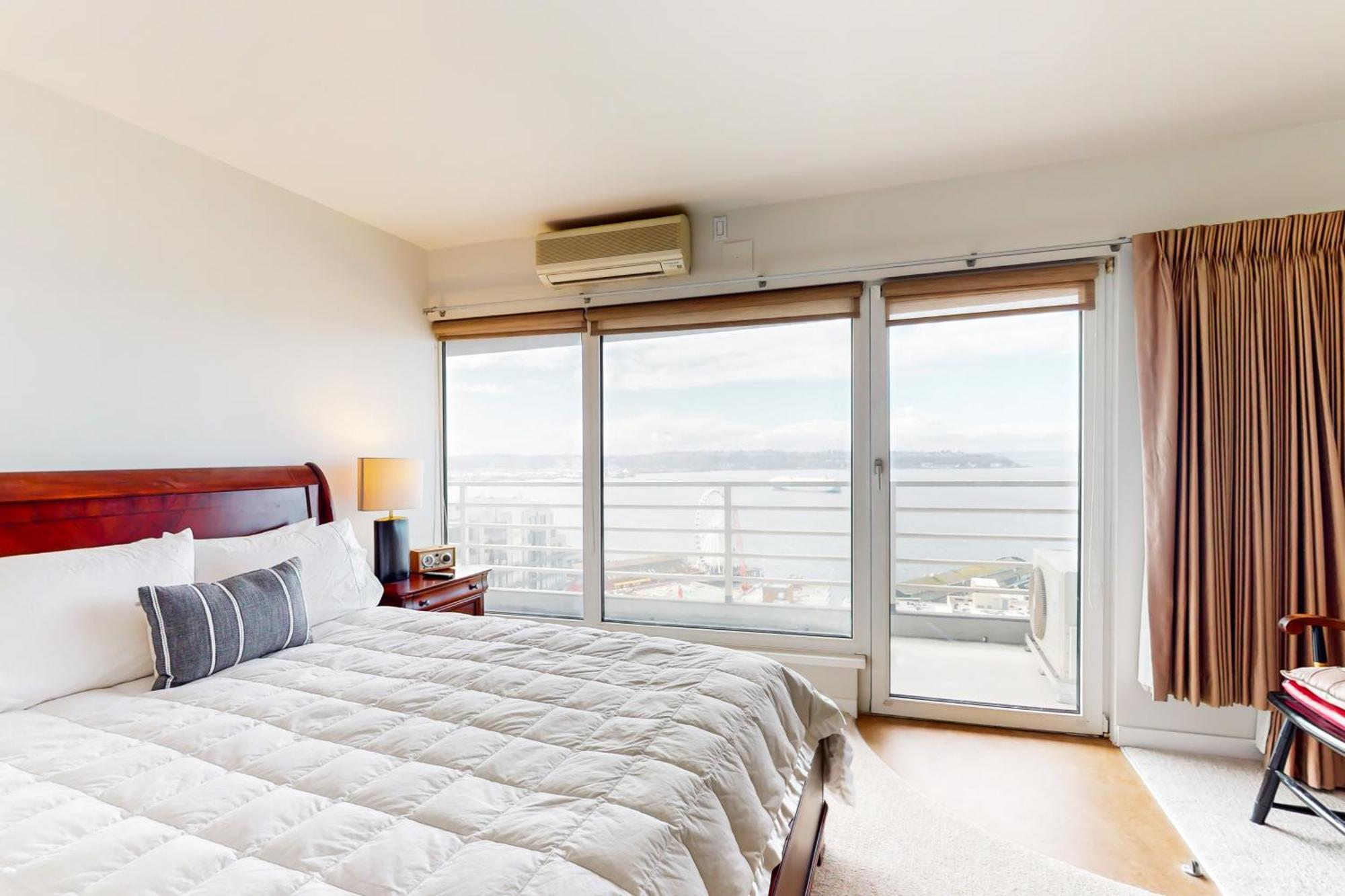 Pike Place Olympic View Apartment
